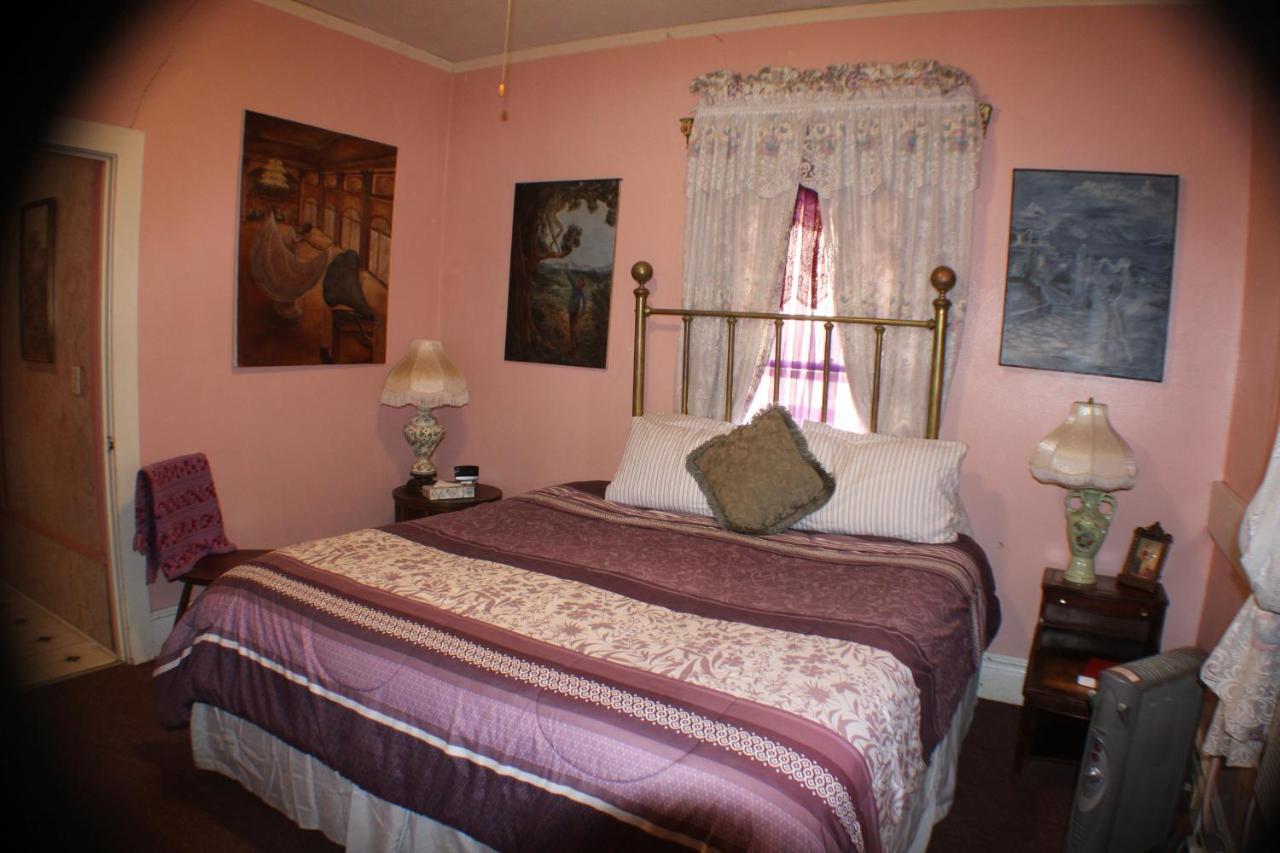 The At Castle Rock Bisbee